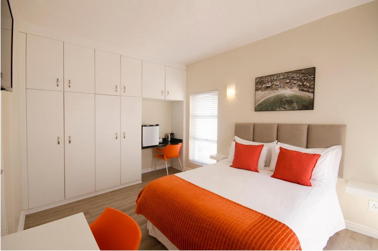Small Bay Guest House بلوبيرجستراند المظهر الخارجي الصورة