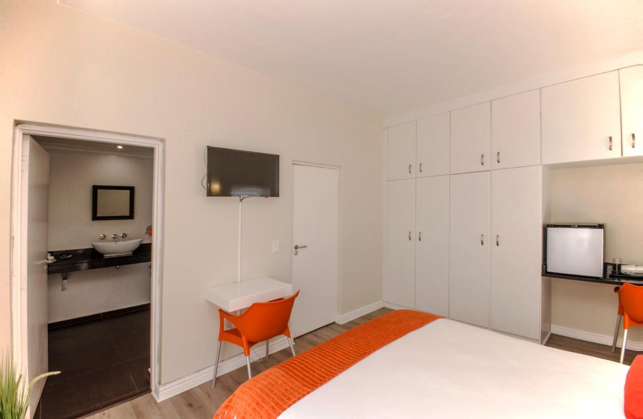 Small Bay Guest House بلوبيرجستراند المظهر الخارجي الصورة